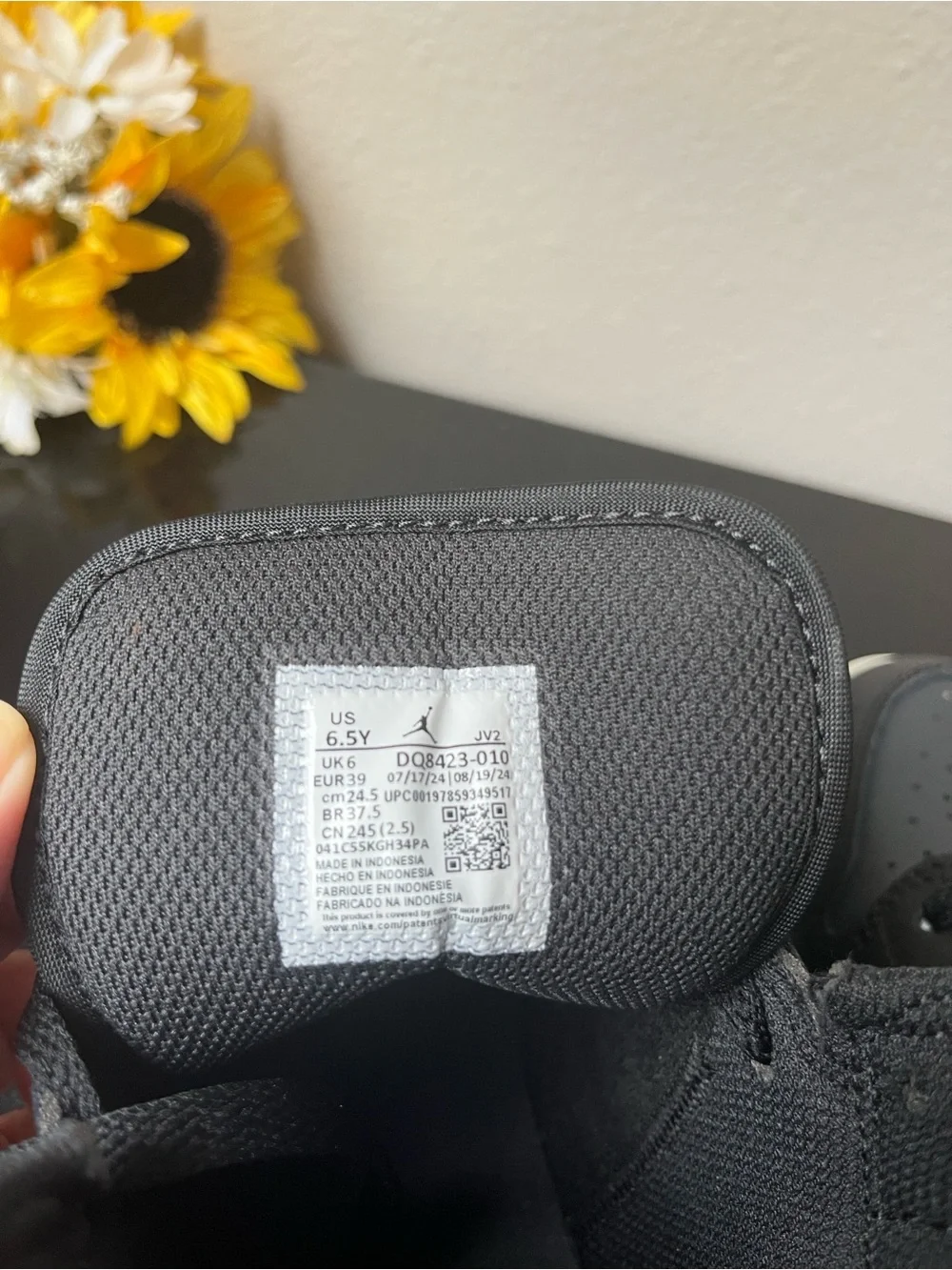 Air Jordan 1 Mid GS Shadow Black Dark Grey Size 6.5Y Sneakers NWOB